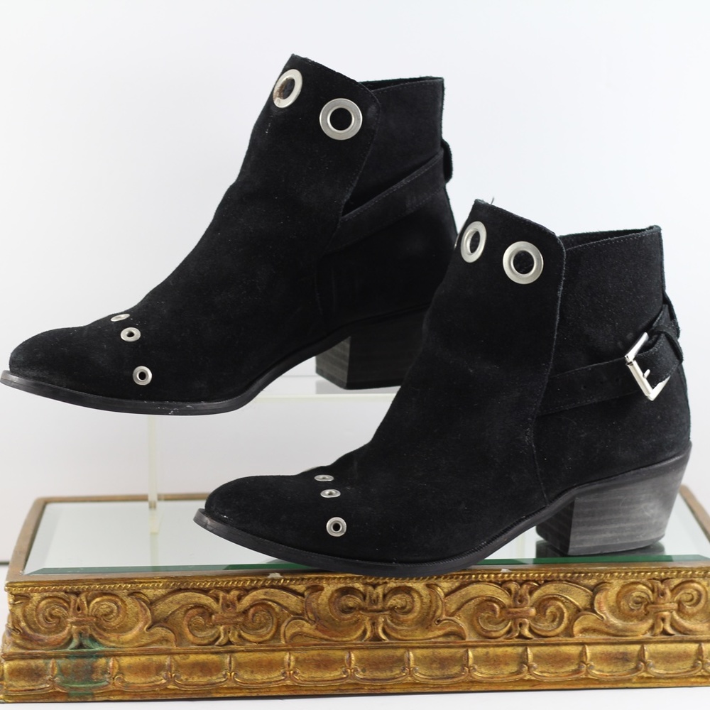 l'intervalle, Beautiful, Black, Suede Booties w/silver grommets - Made in Spain